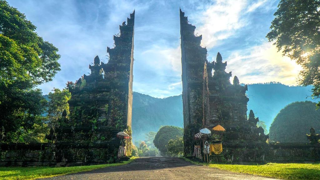 Pesona Wisata Alam dan Budaya Mengagumkan
