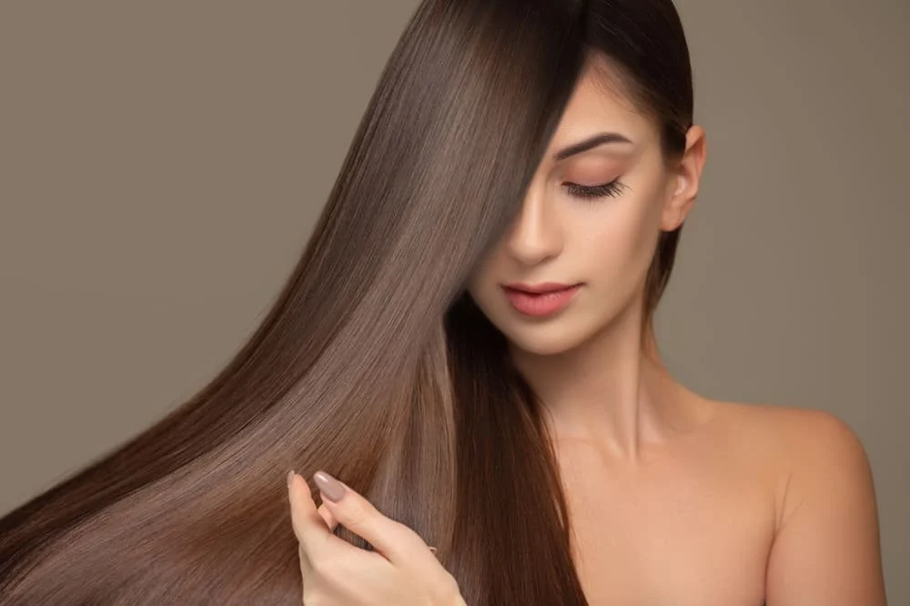 Tips Menjaga Rambut Tidak Mudah Lepek Saat Menjalani Hari yang Sibuk